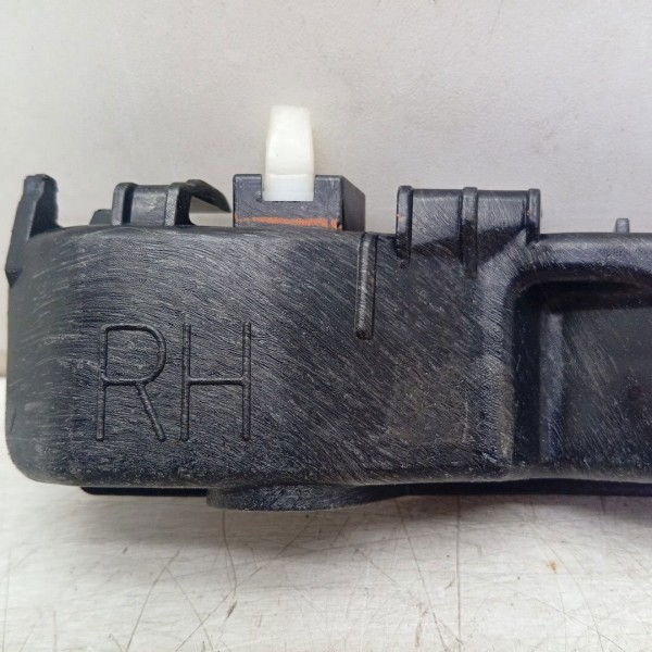 Guia Parachoque (dd) Hyundai Hb20 13\19 865161s000