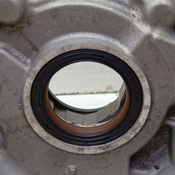 Bomba Oleo Up 23\24 04e115105m