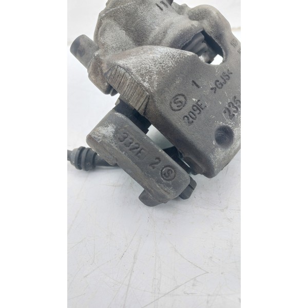 Pinça Dianteira Esquerda Strada Freedom 1.3 20/21