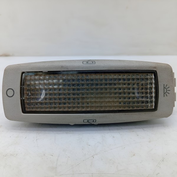 Luz Teto Traseiro Cortesia Crossfox Fox Golf 10/13 3b0947291