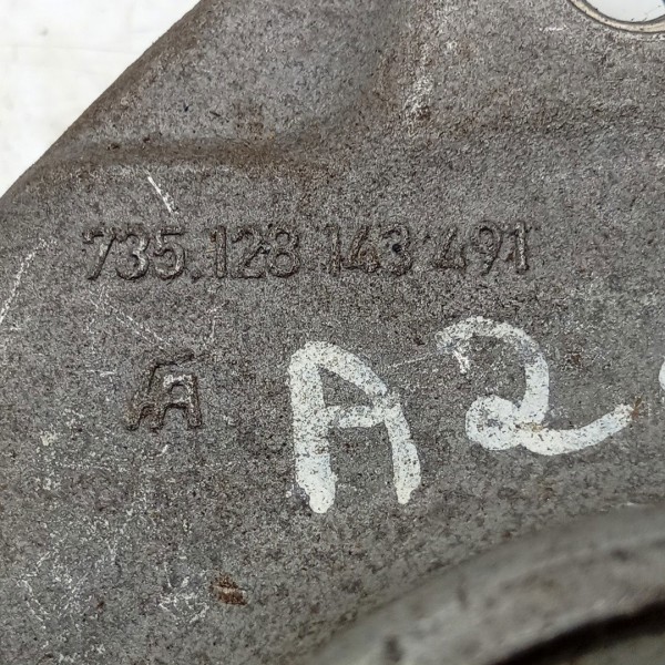 Coxim Amortecedor Dianteiro A200 A250 Cla200 A2463230020