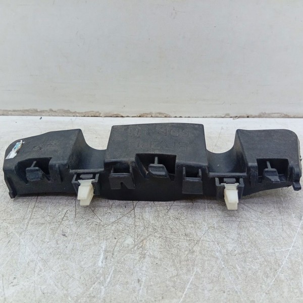 Guia Do Para Choque Dianteiro Esquerdo Hb20 22/24 86551r1600