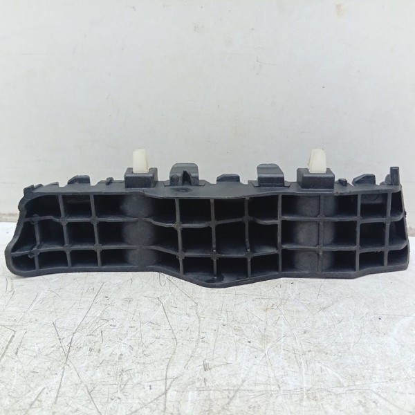 Guia Do Para Choque Dianteiro Esquerdo Hb20 22/24 86551r1600