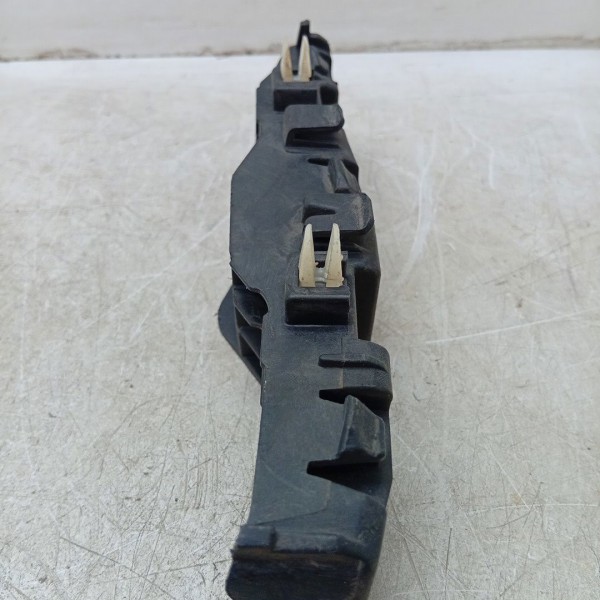 Guia Do Para Choque Dianteiro Esquerdo Hb20 22/24 86551r1600