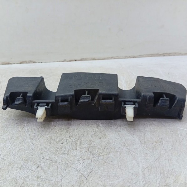 Guia Do Para Choque Dianteiro Esquerdo Hb20 22/24 86551r1600