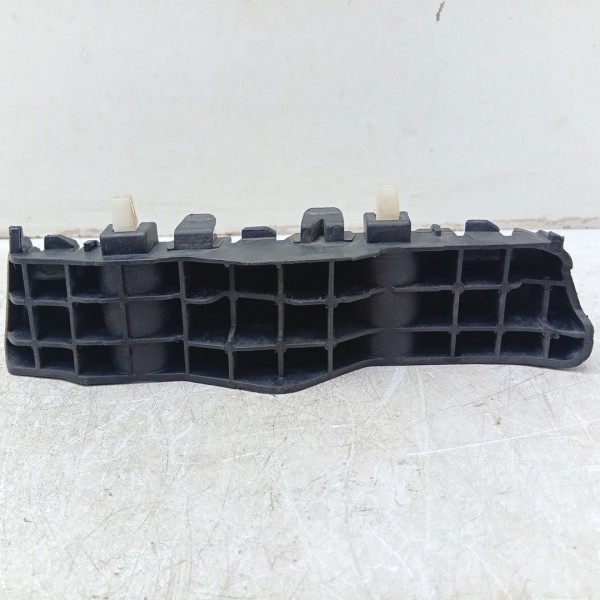 Guia Do Para Choque Dianteiro Esquerdo Hb20 22/24 86551r1600