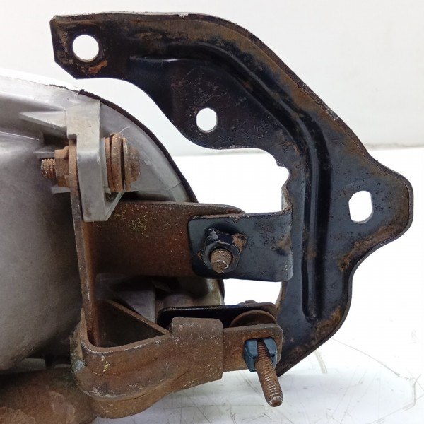 Farol Milha Dianteiro Direito Pajero Full 2001 2002 A 2005