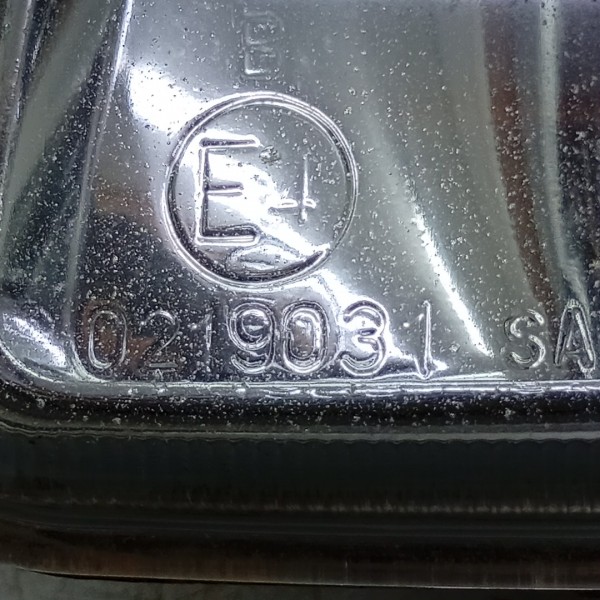 Farol Milha Dianteiro Direito Pajero Full 2001 2002 A 2005