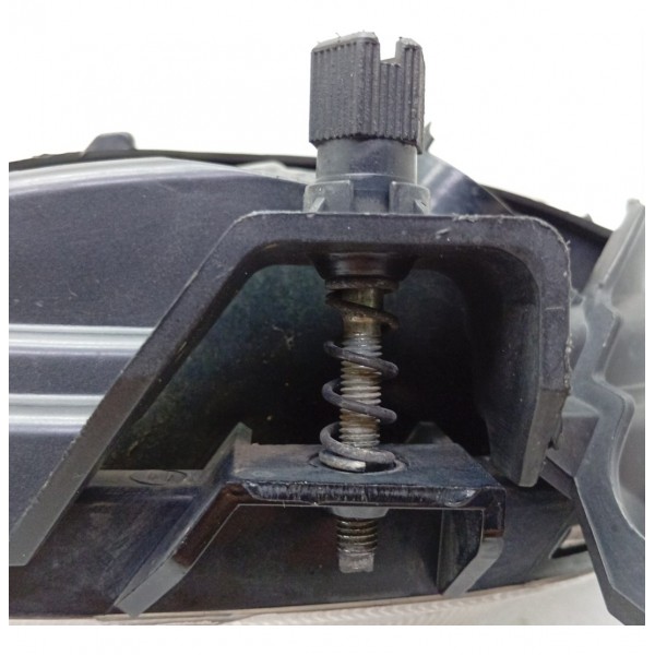 Farol Milha Dianteiro Direito Hyundai I30 2008 2009 A 2012