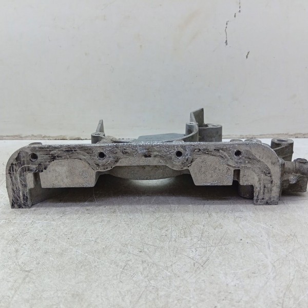 Flange Tampa Frontal Audi A1 A3 Q3 1.4 Tsi 04e103153b