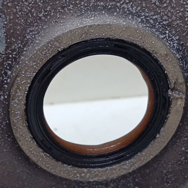 Flange Retentor Audi A1 A3 Vw Golf 1.4 Tsi 04e103153b Peça