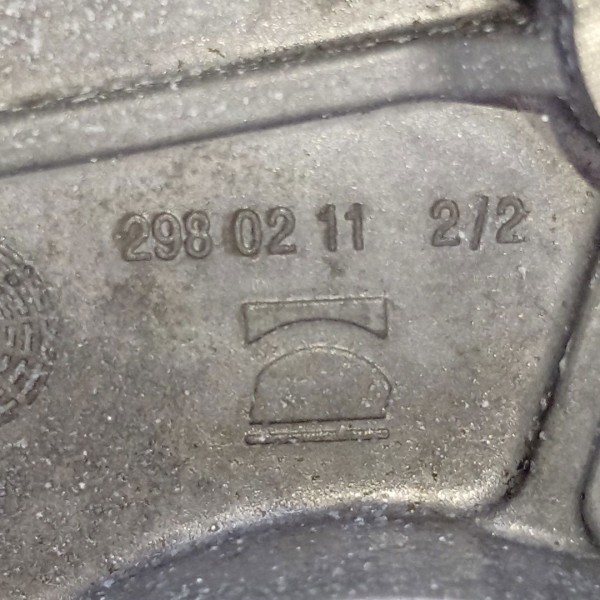 Flange Retentor Audi A1 A3 Vw Golf 1.4 Tsi 04e103153b Peça