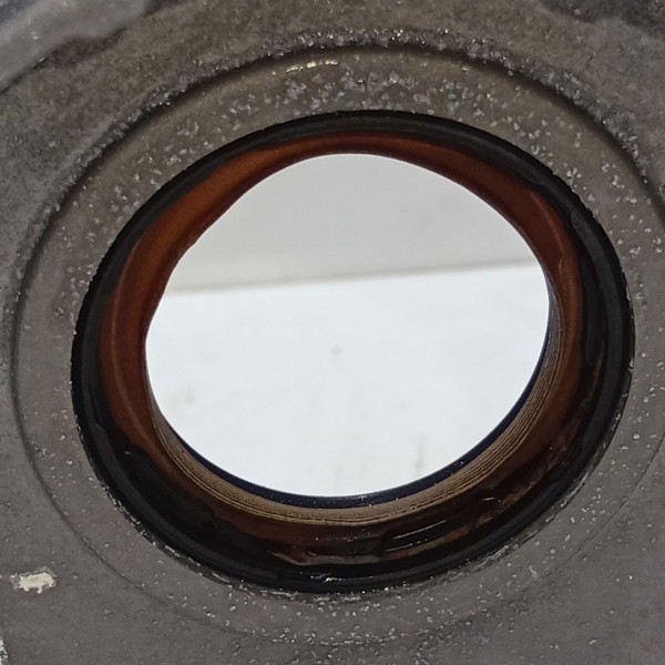 Flange Retentor Audi A1 A3 Vw Golf 1.4 Tsi 04e103153b Peça