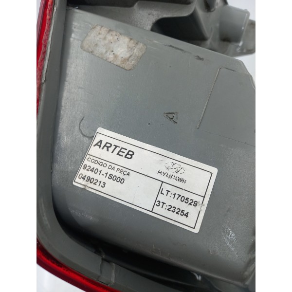 Lanterna Lateral Esquerda Hb20 C/soquete Hatch 2012 A 2016