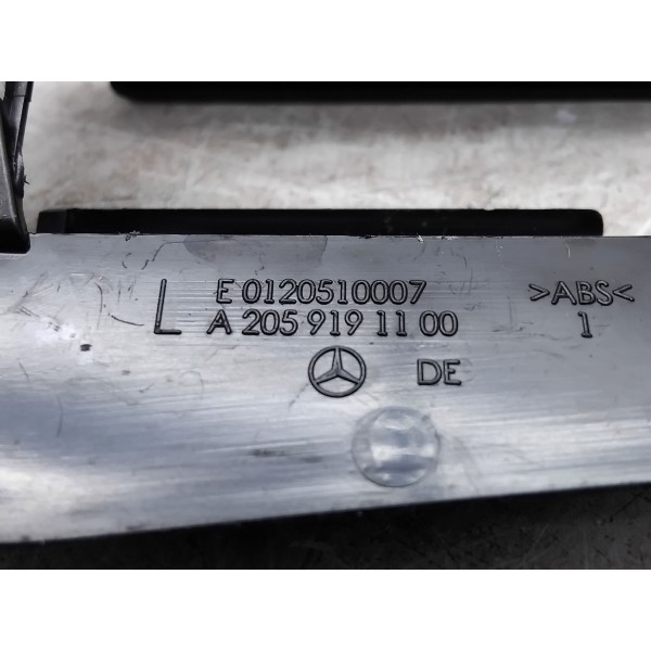 Acabamento Banco/esquerdo  Mercedes C180 2015 A 2019