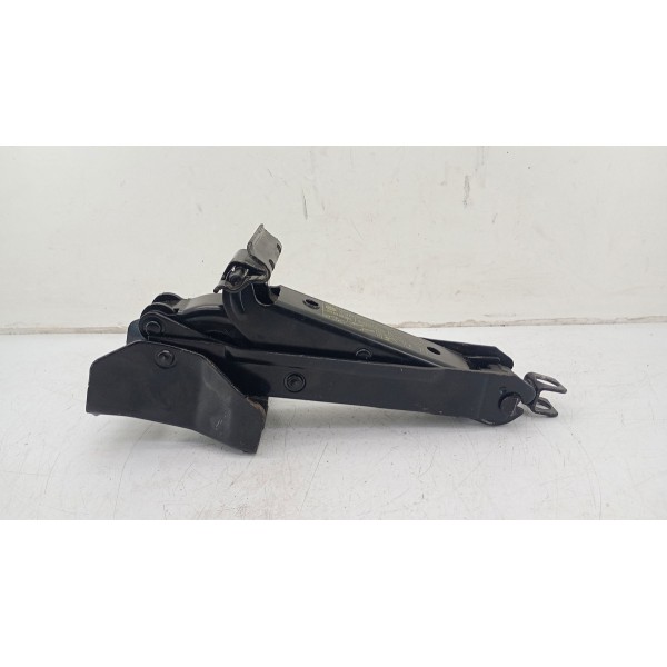 Macaco C/chave Rodas Vw Gol Voyage Saveiro 5w0011031