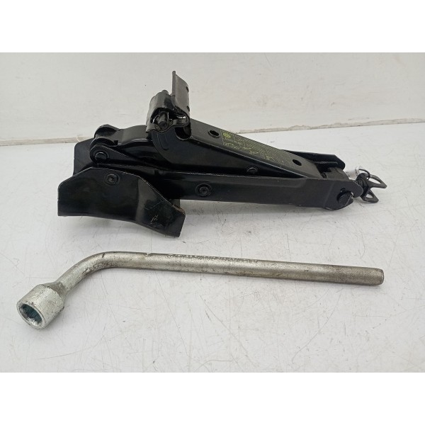 Macaco C/chave Rodas Vw Gol Voyage Saveiro 5w0011031