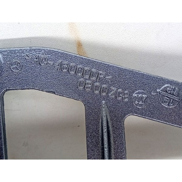 Dobradiça Porta-malas Direita Mercedes C180 2015 A 2019