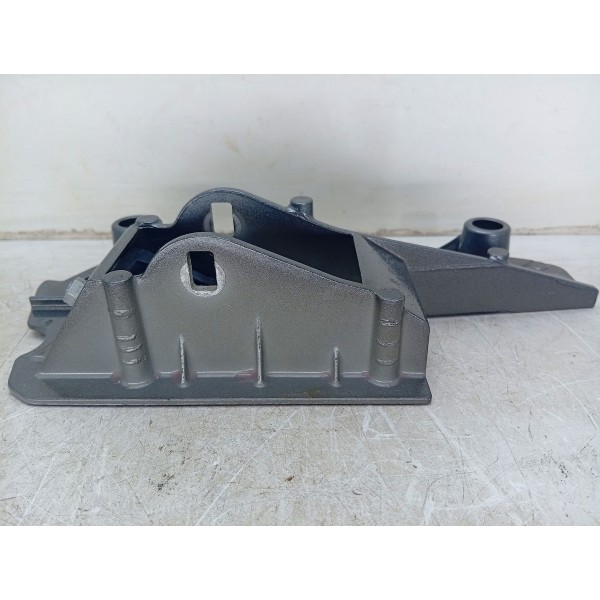 Dobradiça Porta-malas Direita Mercedes C180 2015 A 2019