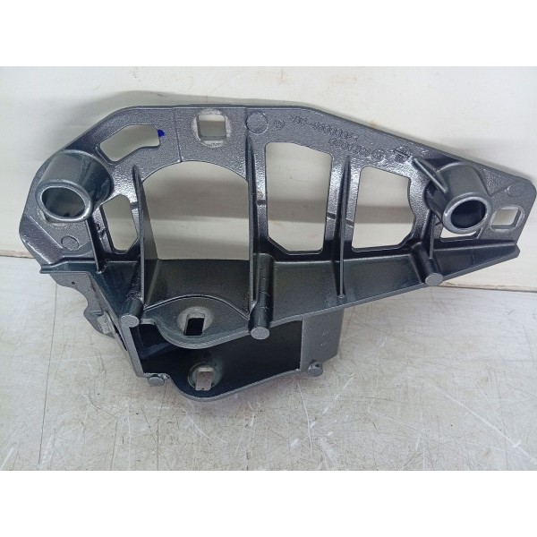 Dobradiça Porta-malas Direita Mercedes C180 2015 A 2019