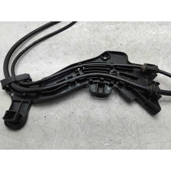 Cabos Com Suporte Do Abs Traseiro Mercades C180 15/19