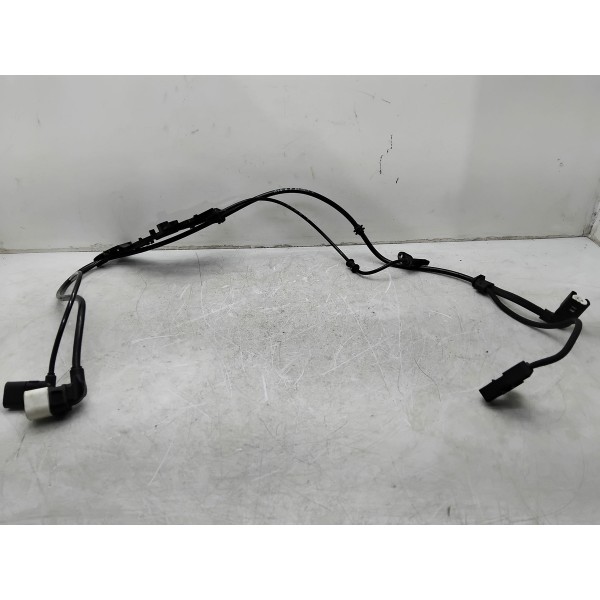 Cabos Com Suporte Do Abs Traseiro Mercades C180 15/19