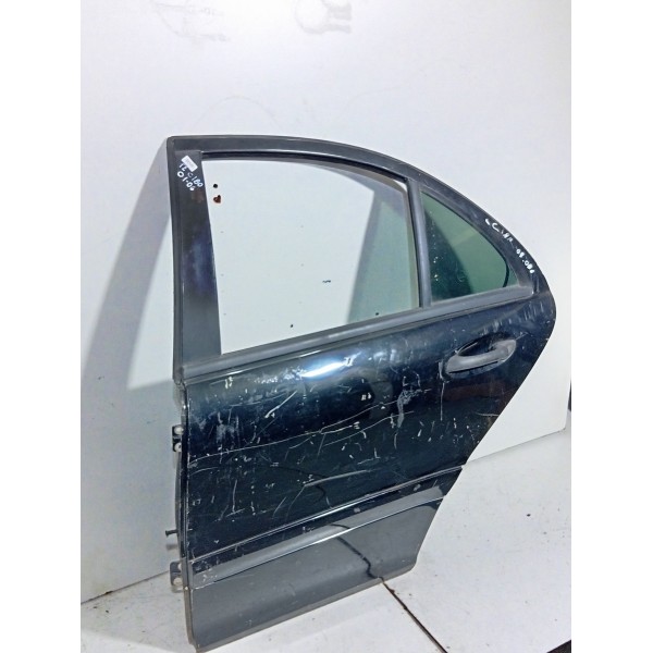 Porta Tras\esq Mercedes C180 2003 Traseira Esquerda