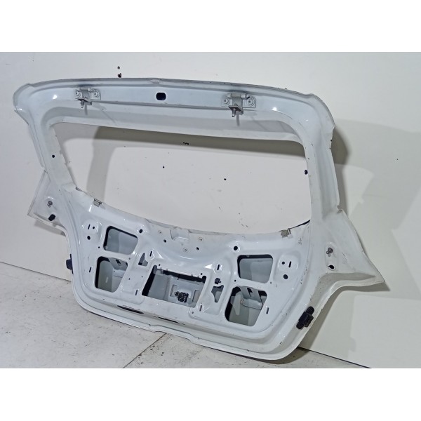 Tampa Traseira Chevrolet Onix Lt 2013 A 2019