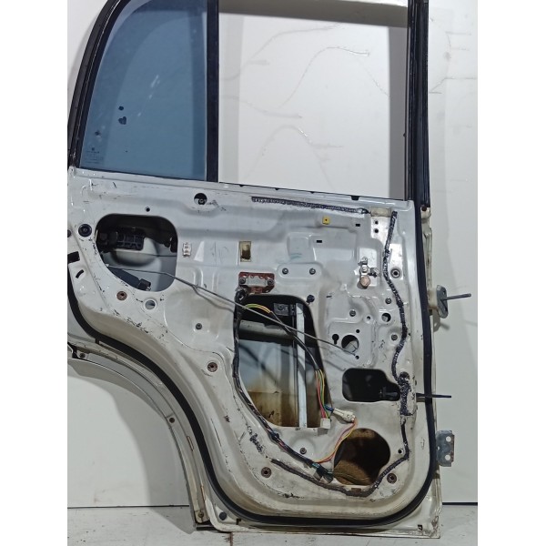 Porta Tras\esq Susuki Gran Vitara 2000 A 2003 Traseira Esquerda