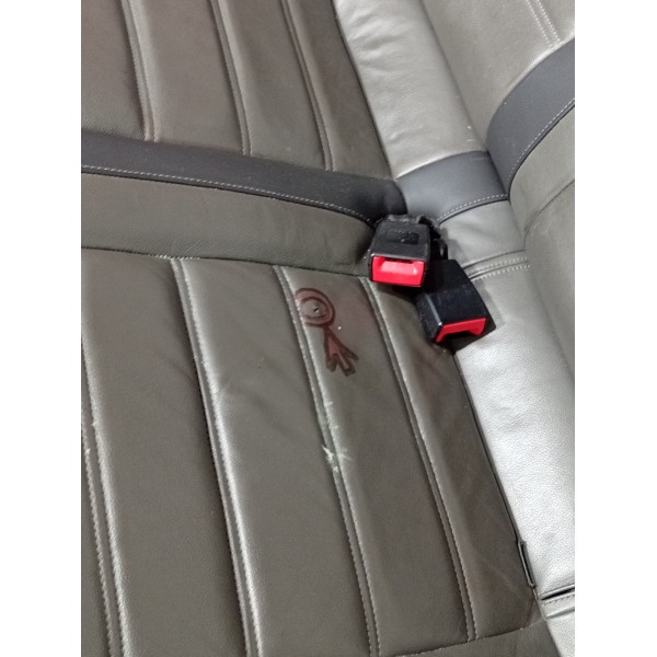 Banco Tras Em Couro Vw Amarok V6 2017 A 2024 C/detalhe