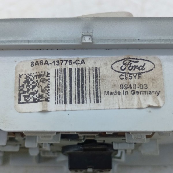 Luz Cortesia Interna Ford Ka 2015