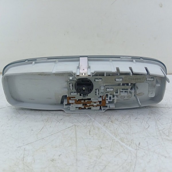 Luz Cortesia Interna Ford Ka 2015