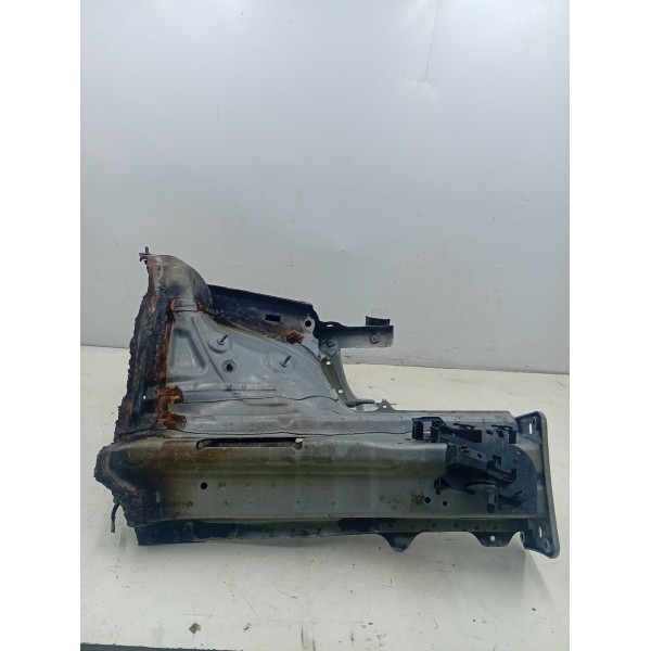 Caixa De Roda Longarina Esquerda Volkswagen Jetta 05\22