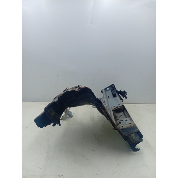 Caixa De Roda Longarina Esquerda Volkswagen Jetta 05\22