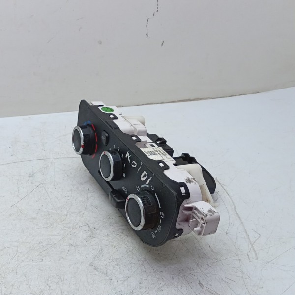 Comando Ar Condicionado Renault Kwid 2017 A  2022