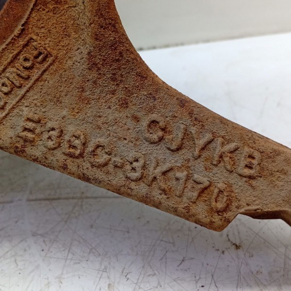 Montante Manga Eixo Dianteiro Esquerdo New Ka 2014 15 A 2021