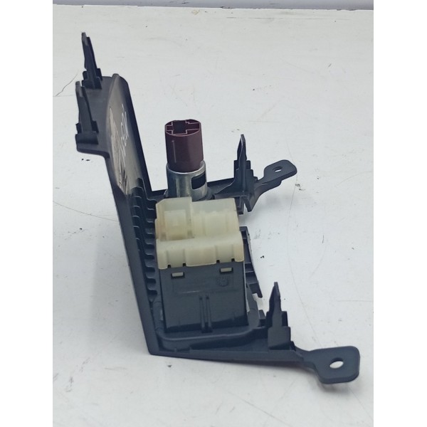 Moldura Usb/ Acendedor  Chevrolet Tracker 2014 A 2018