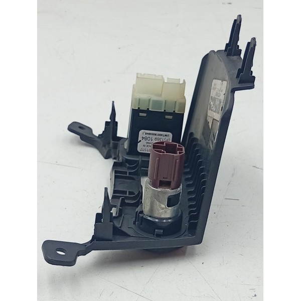 Moldura Usb/ Acendedor  Chevrolet Tracker 2014 A 2018