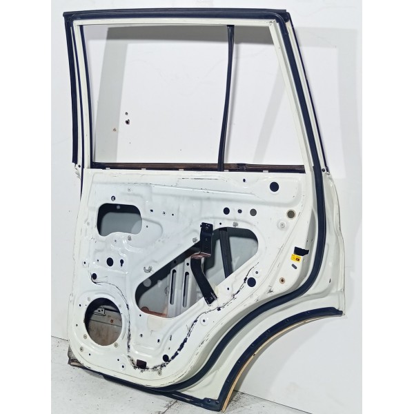 Porta Tras\dir Ssangyong Kayron 2008 A 2009 Traseira