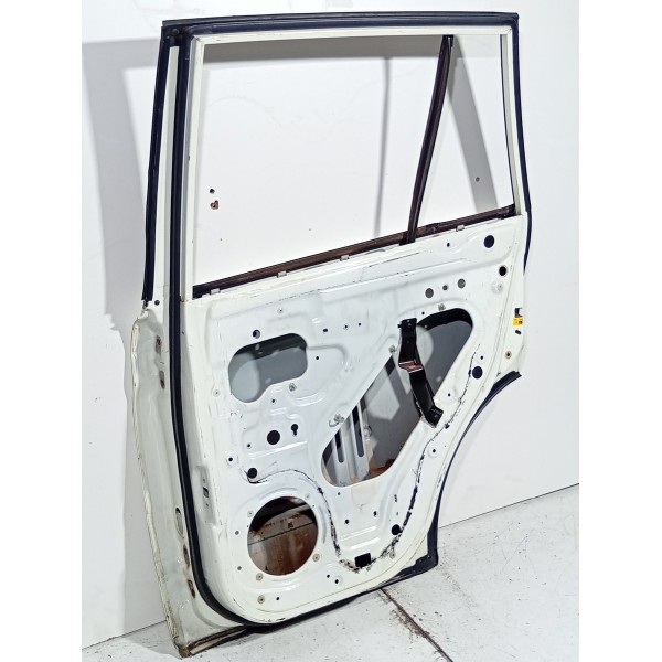 Porta Tras\dir Ssangyong Kayron 2008 A 2009 Traseira