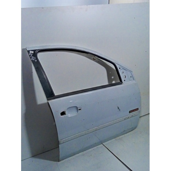 Porta Dian\dir Ford Fiesta 2003 A 2014 - Dianteira - Direita