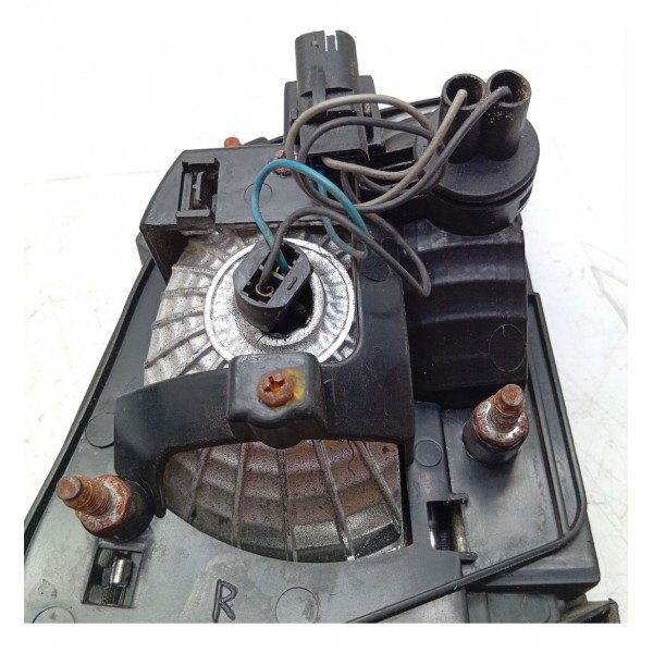 Lanterna Traseira Direita Fiat Siena 2008 2009 2010 A 2012