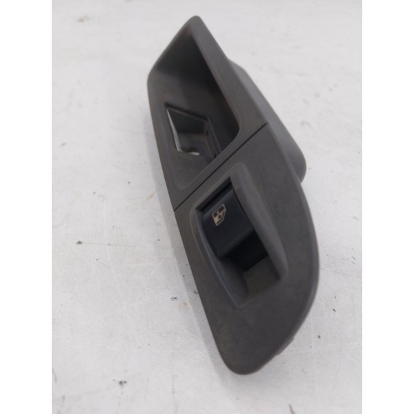 Botão Vidro Elétrico Traseiro Direito Grand Siena 2012 Peça