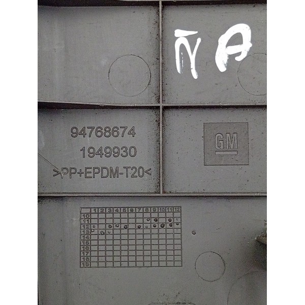 Acabamento Moldura Cinto Banco E. Chevrolet Cobalt 2016 2018