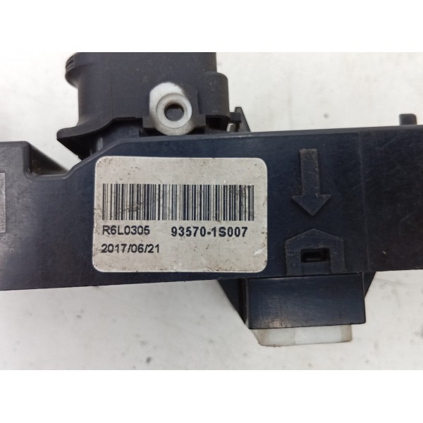 Botão Vidro Elétrico Le Hyundai Hb20 2012 A 2020