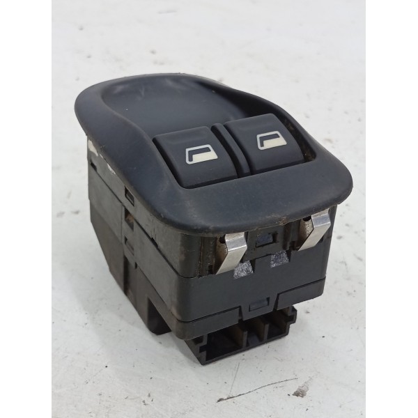 Botão Vidro Elétrico Traseiro Peugeot 206 1999 A 2010