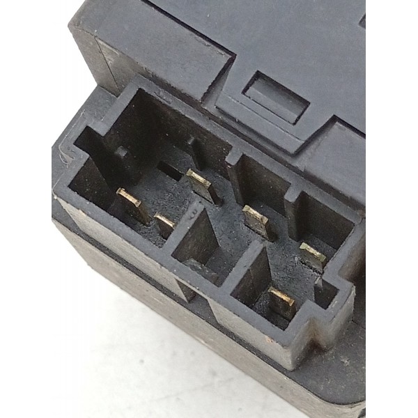 Botão Vidro Elétrico Traseiro Peugeot 206 1999 A 2010