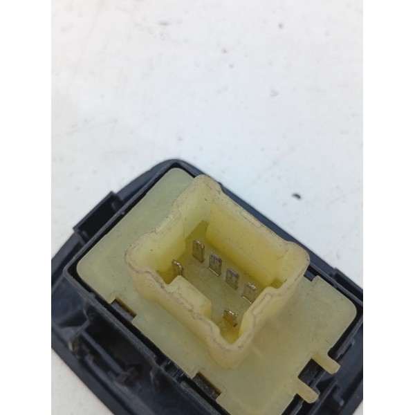 Botão Vidro Dianteiro Direito Renault Sandero 2014 15 A 2018