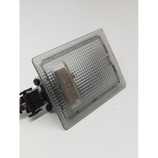 Lanterna Cortesia Teto Gm Chevrolet Tracker 2001 A 2013