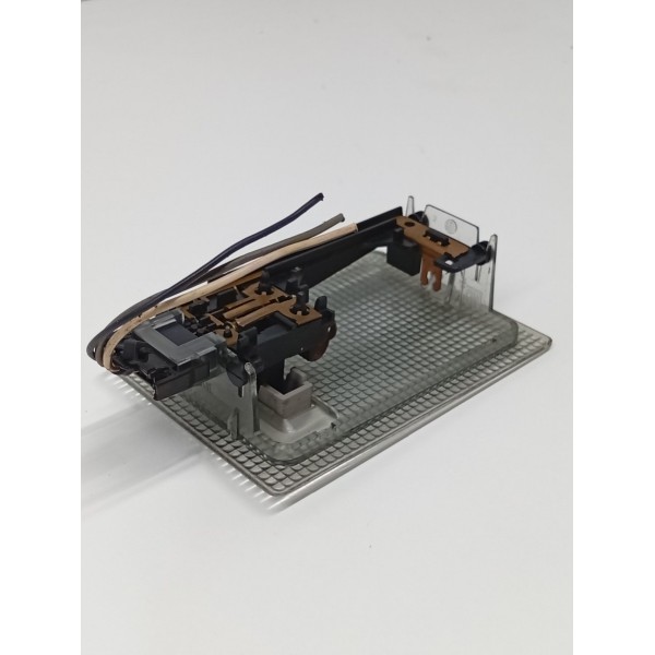 Lanterna Cortesia Teto Gm Chevrolet Tracker 2001 A 2013